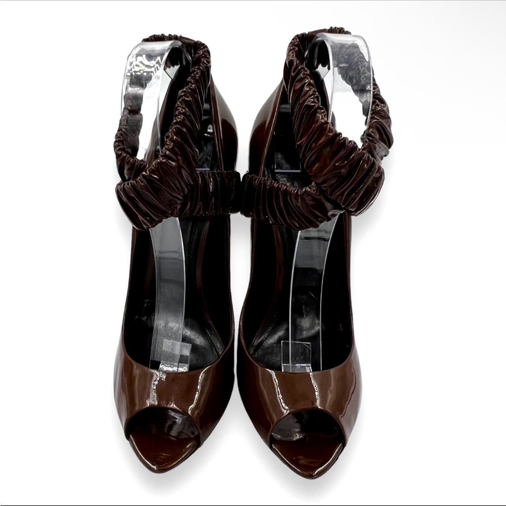 Burberry Prorsum A/W 2008 Patent Crisscross Ankle Heels - Picture 6 of 11